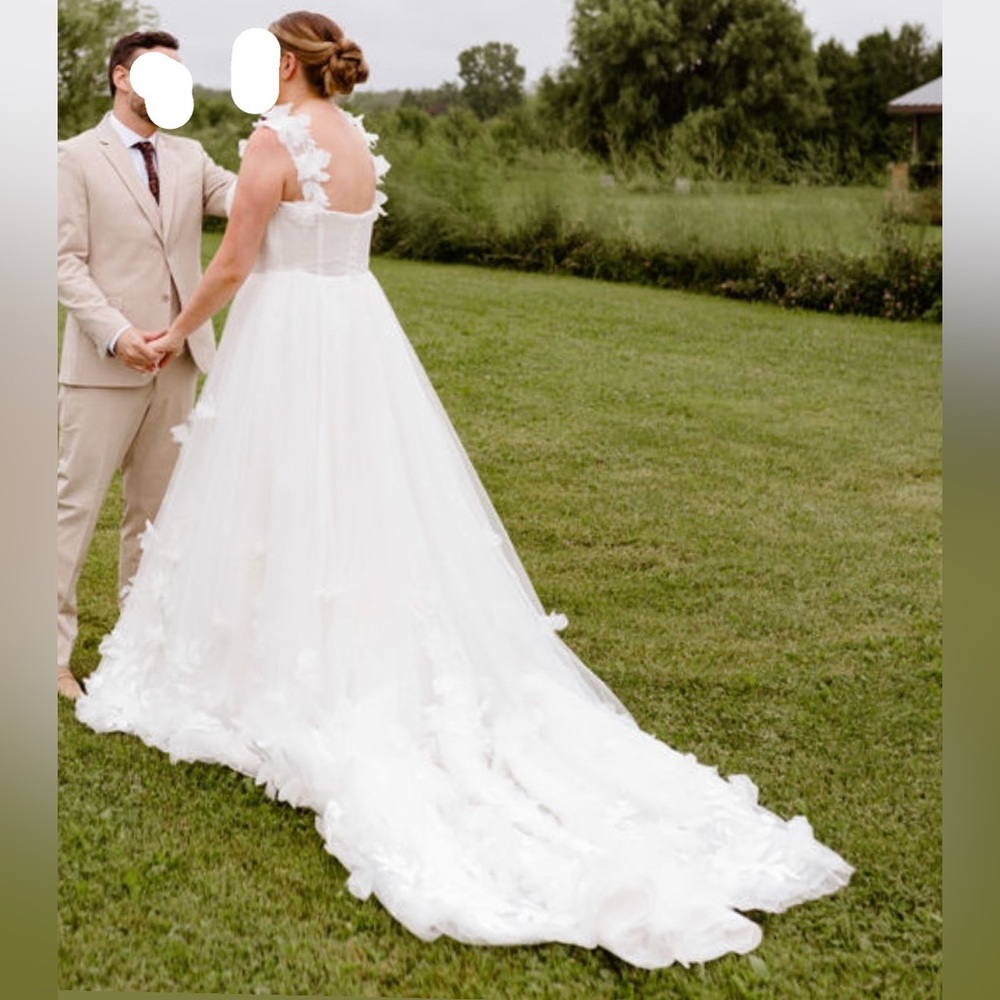 Spring/Summer White Wedding Dress with Floral Details